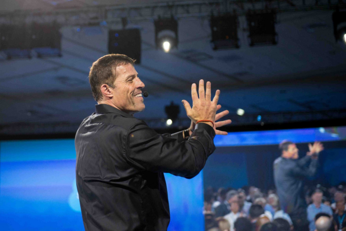 12-mendime-qe-jua-“helmojne”-jeten