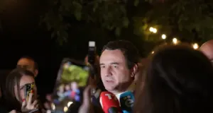 Kurti: Duhet të diskutojmë me të gjitha partitë për datën e zgjedhjeve kurti:-duhet-te-diskutojme-me-te-gjitha-partite-per-daten-e-zgjedhjeve