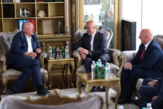 haradinaj-takon-ramiz-kelmendin:-ekonomia-e-kosoves-ka-nevoje-per-nje-model-te-ri-te-qeverisjes