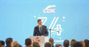 Abdixhiku godet PDK-në për bashkëpunim me VV-në: Të majtët janë bërë bashkë – ju caktojeni datën, ne caktojmë festën abdixhiku-godet-pdk-ne-per-bashkepunim-me-vv-ne:-te-majtet-jane-bere-bashke-–-ju-caktojeni-daten,-ne-caktojme-festen