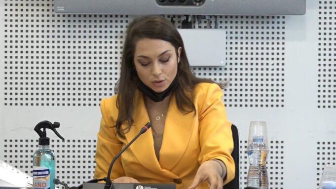 kica-xhelili:-ldk-nuk-shkon-ne-tavolina-ku-behen-pazare