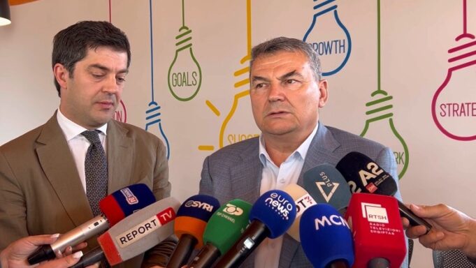 zjarret-ne-sezonin-e-veres,-cako-mbledh-strukturat-e-qarkut-korce