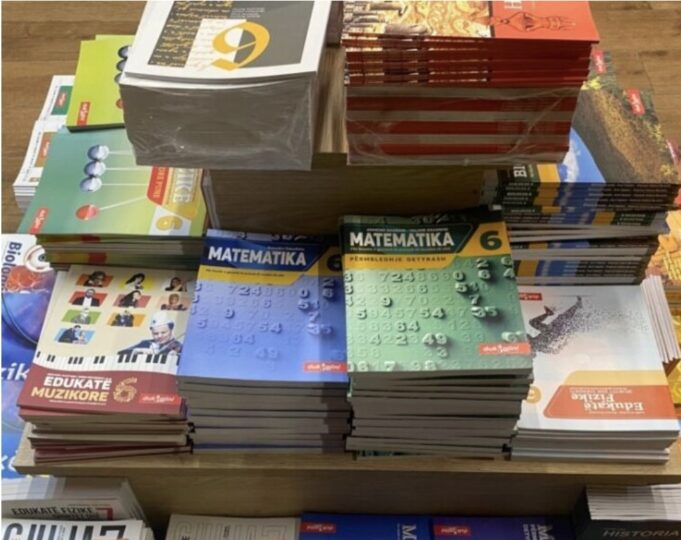 blerja-e-teksteve-shkollore-subvencionohet-edhe-sivjet