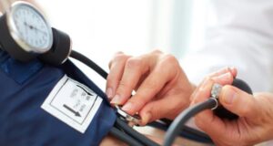 Si ta ulni tensionin e lartë me metoda natyrale si-ta-ulni-tensionin-e-larte-me-metoda-natyrale