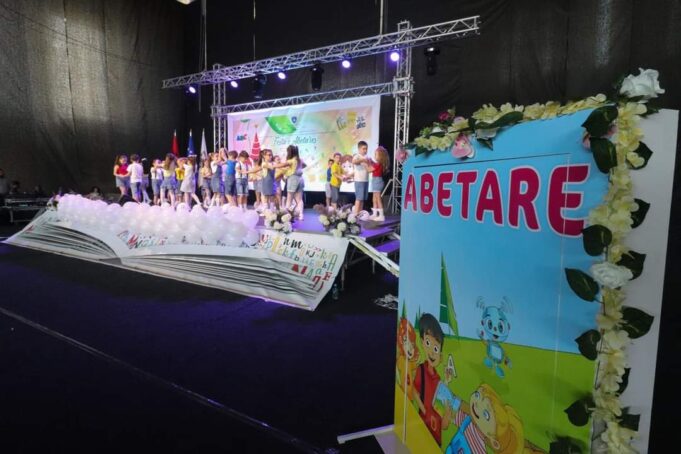 manifestimi-kombetar-“festa-e-abetares”-sivjet-u-mbajt-ne-ferizaj