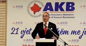 Kosova nxjerr jashtë 16 milionë € çdo ditë, për import të produkteve të gatshme kosova-nxjerr-jashte-16-milione-e-cdo-dite,-per-import-te-produkteve-te-gatshme