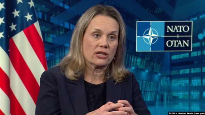 ambasadorja-e-shba-ve-ne-nato,-thirrje-vendeve-te-ballkanit-perendimor-te-rrisin-shpenzimet-e-mbrojtjes