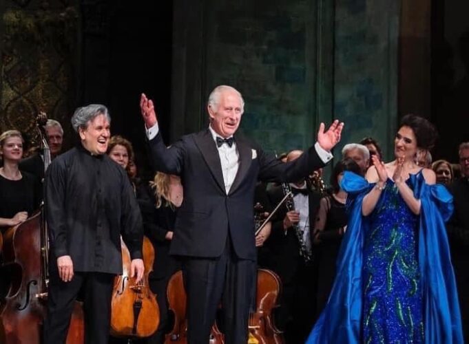 debutimi-i-ermonela-jahos-ne-shtepine-e-operas-mbreterore,-rama:-krenar-per-shqipet