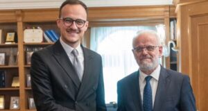 Kryetari i Gjilanit vizitoi Kryeministrin nga radhët e BDI-së kryetari-i-gjilanit-vizitoi-kryeministrin-nga-radhet-e-bdi-se