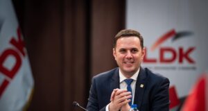 Abdixhiku: Kurti e ka sjellë Serbinë si temë kryesore, nëse ka merak, ia hapë një ministri për veriun dhe e bëj ministër abdixhiku:-kurti-e-ka-sjelle-serbine-si-teme-kryesore,-nese-ka-merak,-ia-hape-nje-ministri-per-veriun-dhe-e-bej-minister