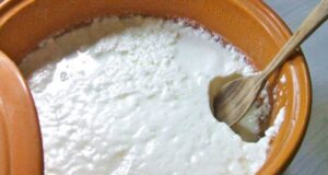 Zbuloni arsyet pse duhet të hani kos në mëngjes, vlerat fantastike për trupin zbuloni-arsyet-pse-duhet-te-hani-kos-ne-mengjes,-vlerat-fantastike-per-trupin