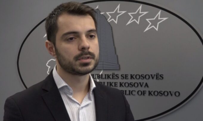 kryeziu,-stanos:-asociacioni-s’eshte-nje-ombrelle-per-legalizimin-e-strukturave-te-paligjshme