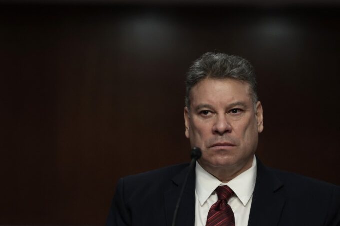 escobar:-drafti-i-be-se,-ne-perputhje-me-gjykaten-kushtetuese-–-kosova-te-adresoje-problemet-e-komunitetit-serb