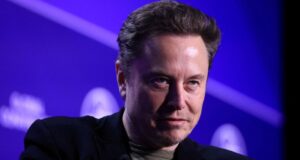 Elon Musk thotë se është kundër tarifave të Bidenit për automjetet elektrike kineze elon-musk-thote-se-eshte-kunder-tarifave-te-bidenit-per-automjetet-elektrike-kineze