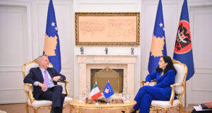 Osmani e falënderon ambasadorin italian për dërgimin e trupave të KFOR-it: Tendencat e Serbisë për destabilizim të rajonit po vazhdojnë osmani-e-falenderon-ambasadorin-italian-per-dergimin-e-trupave-te-kfor-it:-tendencat-e-serbise-per-destabilizim-te-rajonit-po-vazhdojne