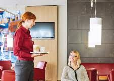 Gjërat që nuk duhet bërë kur jeni mysafir në shtëpinë e dikujt gjerat-qe-nuk-duhet-bere-kur-jeni-mysafir-ne-shtepine-e-dikujt