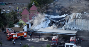 Të paktën 22 të vdekur në një park lojërash në Indi te-pakten-22-te-vdekur-ne-nje-park-lojerash-ne-indi
