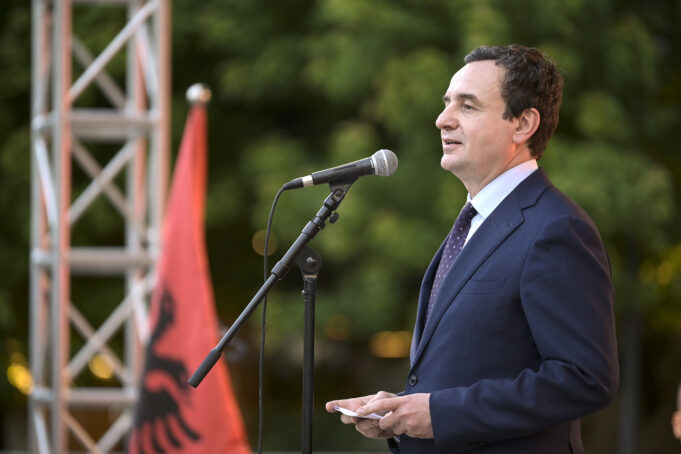 kurti-ne-koncertin-“melodia-e-lirise”,-pjese-e-perkujtimeve-te-clirimit-nga-pushtimi-nazifashiste