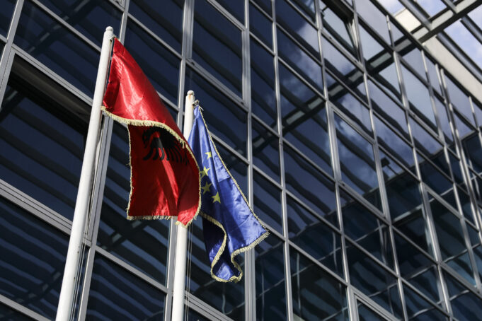 sekuestrimi-dhe-konfiskimi,-si-dhe-pse-po-i-perdor-drejtesia-keto-mjete-per-te-luftuar-krimin-e-organizuar