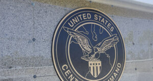 Forcat amerikane parandalojnë sulmin me raketa që synonin një anije luftarake në Detin e Kuq forcat-amerikane-parandalojne-sulmin-me-raketa-qe-synonin-nje-anije-luftarake-ne-detin-e-kuq