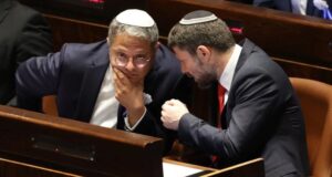 Ministrat izraelitë kërcënojnë se do të largohen nëse pranohet plani i armëpushimit ministrat-izraelite-kercenojne-se-do-te-largohen-nese-pranohet-plani-i-armepushimit