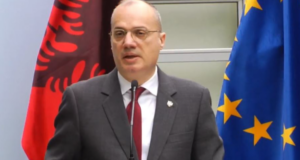 Nis punën Kolegji i Evropës, Hasani: Mirëpresim trajnimin për nëpunësit e rinj civilë nga Shqipëria e rajoni nis-punen-kolegji-i-evropes,-hasani:-mirepresim-trajnimin-per-nepunesit-e-rinj-civile-nga-shqiperia-e-rajoni