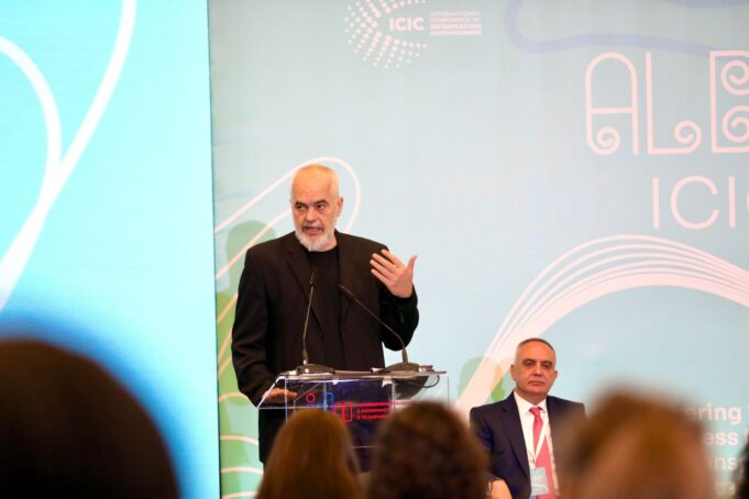 rama-paralajmeron-konference-per-transparencen-e-institucioneve