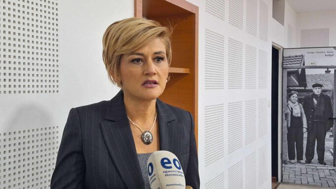 vetevendosje-thyen-heshtjen-per-audio-incizimin-e-kusari-liles-me-radojciqin