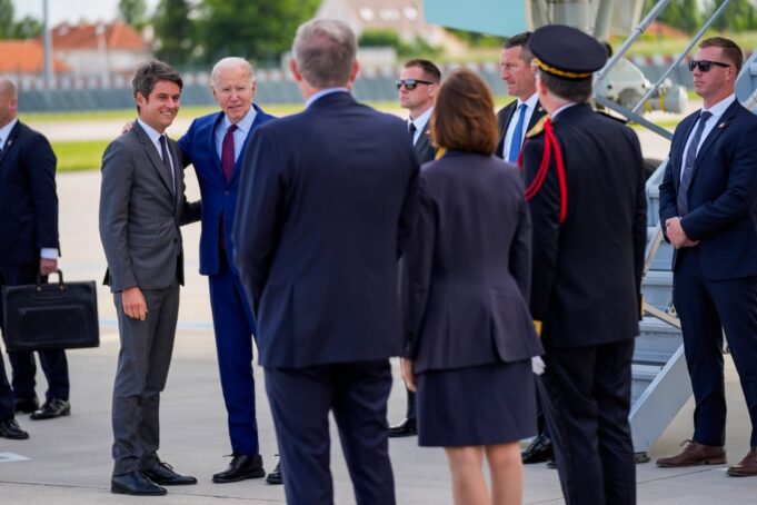 biden-mberrin-ne-france