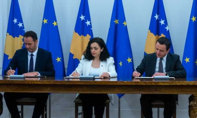 konjufca:-me-osmanin-e-kurtin-para-bashkesise-nderkombetare-jemi-te-nje-mendje-dhe-jemi-te-nje-goje