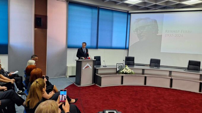 vleresohet-jeta-dhe-vepra-e-akademik-rexhep-ferrit,-kurti:-vepra-e-tij-do-t’i-percjelle-brezat-e-rinj