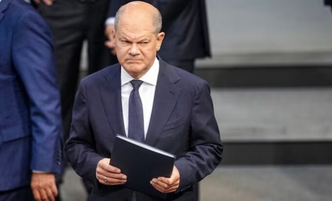 grupi-gjerman-i-te-drejtave-te-njeriut-denon-planin-e-scholz-per-te-debuar-kriminelet