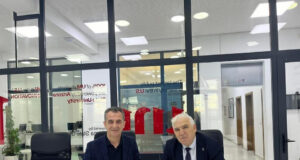 UNI-Universum International College, institucioni i parë i arsimit të lartë në Kosovë, 100% green me shfrytëzimin e energjisë të ripërtrishme për të gjitha kampuset uni-universum-international-college,-institucioni-i-pare-i-arsimit-te-larte-ne-kosove,-100%-green-me-shfrytezimin-e-energjise-te-ripertrishme-per-te-gjitha-kampuset