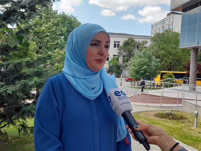 ish-deputetja-e-pdk-se:-veprimet-e-qeverise-ne-veri,-kane-krijuar-percarje-dhe-kane-demtuar-besimin-me-partneret-nderkombetare