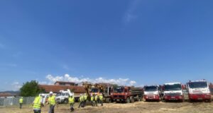 Kurti e Nagavci nuk shkojnë, dështon ceremonia e vënies së gurthemelit të Shkollës “Isa Boletini” në Podujevë kurti-e-nagavci-nuk-shkojne,-deshton-ceremonia-e-venies-se-gurthemelit-te-shkolles-“isa-boletini”-ne-podujeve