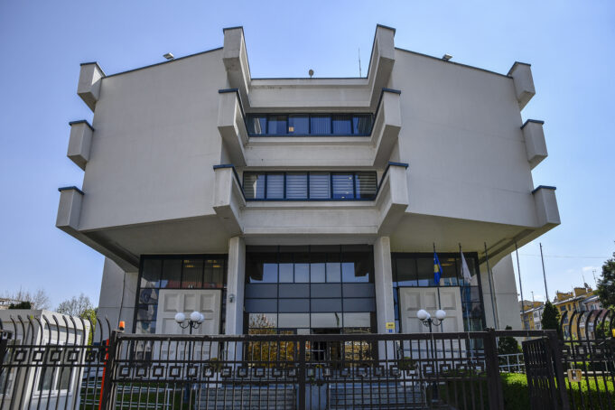 3.9-%-do-te-jete-rritja-ekonomike-ne-vend,-sipas-bqk-se- 