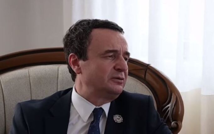 kurti-viziton-familjen-se-ciles-ne-peje-ne-diten-e-clirimit-forcat-serbe-ia-masakruan-5-femije