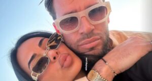 Lumbardhi publikon fotografi pranë Kaderit: “Happy wife, happy life” lumbardhi-publikon-fotografi-prane-kaderit:-“happy-wife,-happy-life”