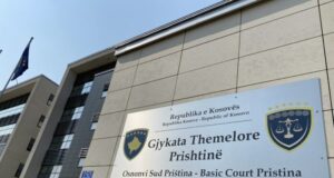 Gjykata Themelore Prishtinë dënon me 38 vite burg tre të akuzuar dhe një të mitur për vrasje të rëndë gjykata-themelore-prishtine-denon-me-38-vite-burg-tre-te-akuzuar-dhe-nje-te-mitur-per-vrasje-te-rende