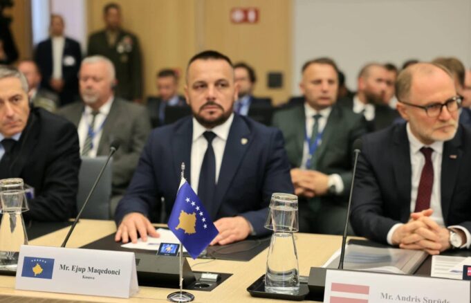 maqedonci-nga-brukseli-kerkon-qe-shtetet-te-ofrojne-ndihme-ushtarake-per-ukrainen