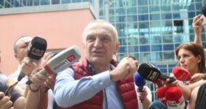 Meta hedh sërish akuza të forta ndaj Altin Dumanit dhe SPAK meta-hedh-serish-akuza-te-forta-ndaj-altin-dumanit-dhe-spak