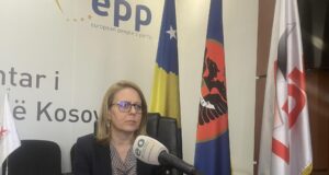 Bajrami alarmon, thotë se brenda një dite janë nënshkruar 5 kontrata sekrete bajrami-alarmon,-thote-se-brenda-nje-dite-jane-nenshkruar-5-kontrata-sekrete