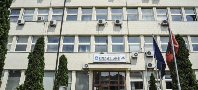 komunes-se-gjakoves-i-shqiptohet-gjobe-prej-20-mije-euro-per-publikimin-e-te-dhenave-personale
