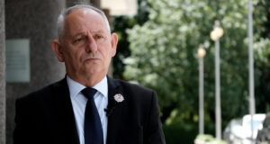 Dreshaj: Asnjë shtëpi nuk mund të mbahet pa miq, e le më një shtet, u prishëm me Amerikën, Evropën e me NATO-n, ku do të kërkojmë miq? dreshaj:-asnje-shtepi-nuk-mund-te-mbahet-pa-miq,-e-le-me-nje-shtet,-u-prishem-me-ameriken,-evropen-e-me-nato-n,-ku-do-te-kerkojme-miq?