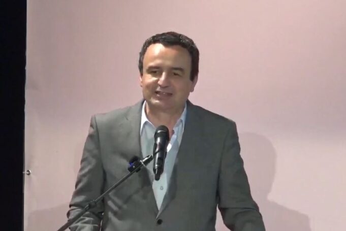 kurti:-disa-kryetare-edhe-na-kritikojne,-edhe-i-paraqesin-si-suksese-komunale-investimet-e-qeverise