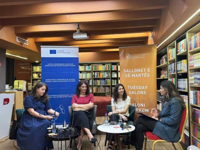 salloni-i-se-martes-i-d4d-se-diskuton-mbi-gjuhen-e-urrejtjes-ndaj-komunitetit-lgbtiq+,-kerkon-veprime-nga-institucionet