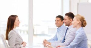 “Përshkruajeni veten me tri fjalë” “pershkruajeni-veten-me-tri-fjale”