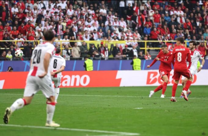 spektakel-ne-turqi-gjergji,-mbyllet-ne-barazim-me-gola-pjesa-e-pare