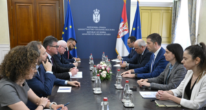 Lajcak në Beograd, Gjuriq i ankohet për Kurtin dhe thotë se Serbia përkrah Draftin e BE-së për Asociacionin lajcak-ne-beograd,-gjuriq-i-ankohet-per-kurtin-dhe-thote-se-serbia-perkrah-draftin-e-be-se-per-asociacionin