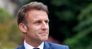 Komisioni Evropian paralajmëron Francën për rregullat fiskale, ndërsa afrohen zgjedhjet komisioni-evropian-paralajmeron-francen-per-rregullat-fiskale,-ndersa-afrohen-zgjedhjet